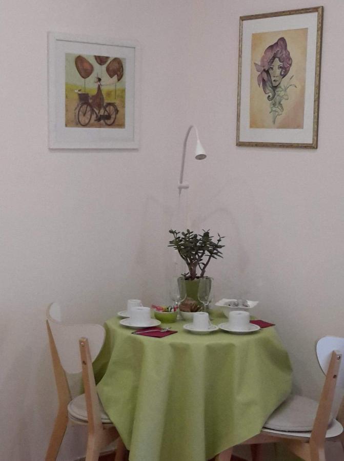 Alojamento de Acomodação e Pequeno-almoço Le Tre Sorelle A Testaccio *